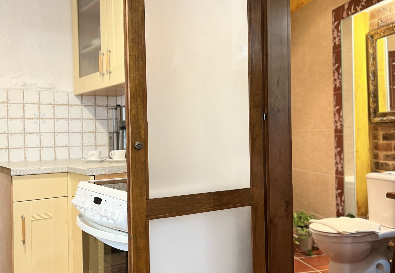 Studio in Kraków - Apartment for 4 guests in historic Cracow Podgórze, Zamoyskiego 