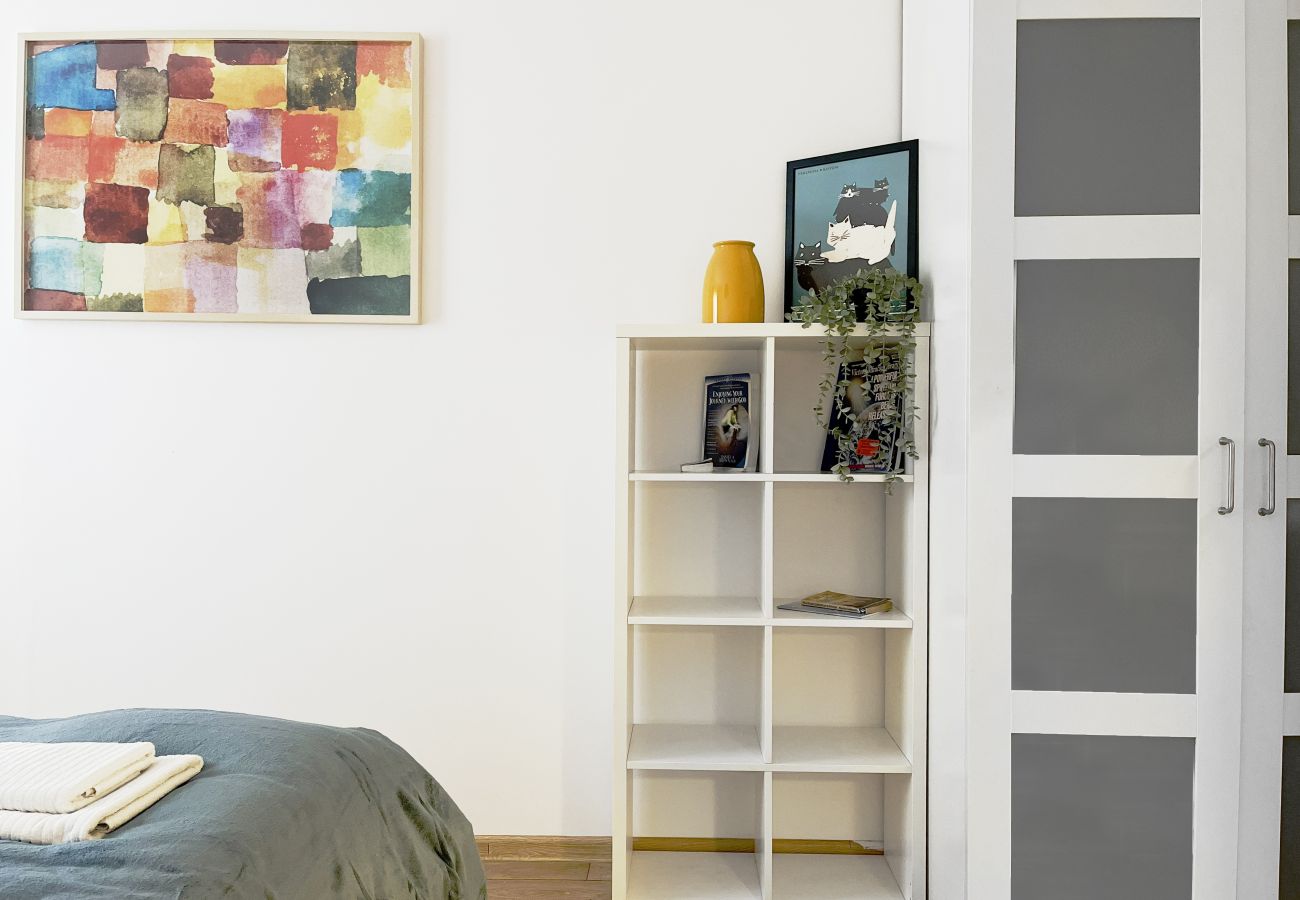 Apartment in Kraków - Premium Apartment with Balcony & AC | Zabłocie, Przemysłowa
