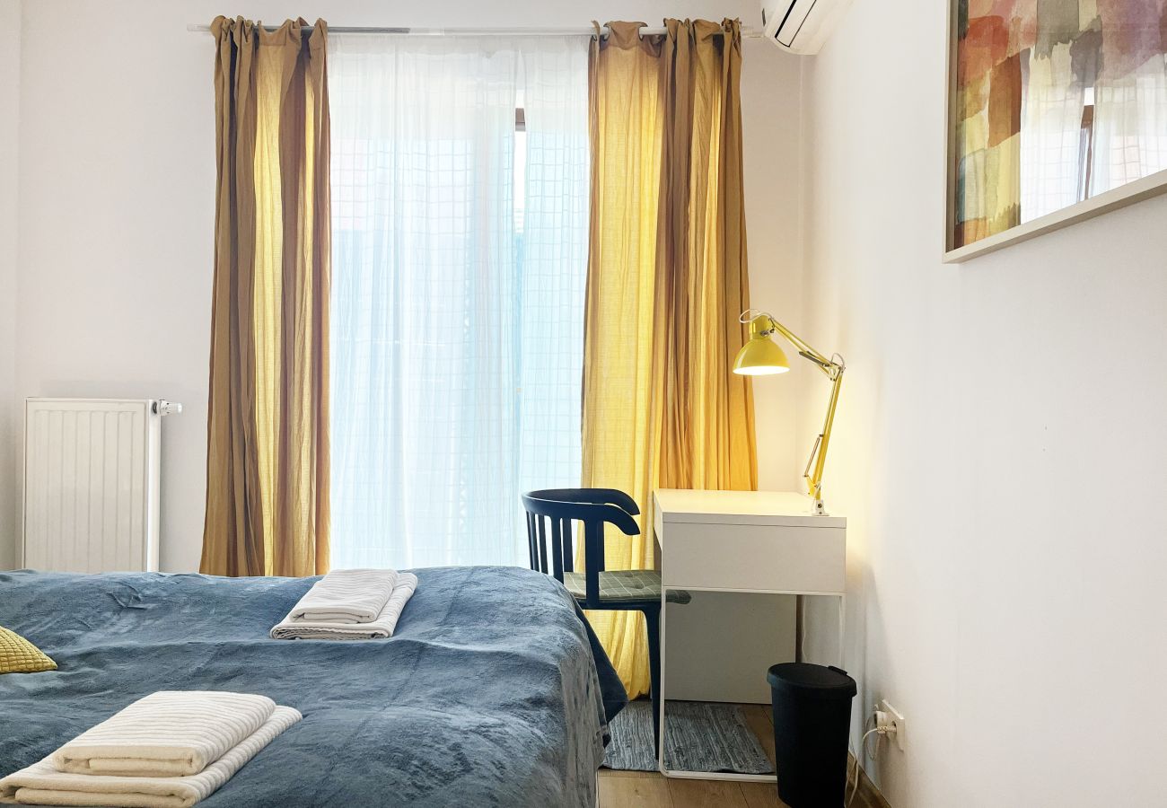 Apartment in Kraków - Premium Apartment with Balcony & AC | Zabłocie, Przemysłowa