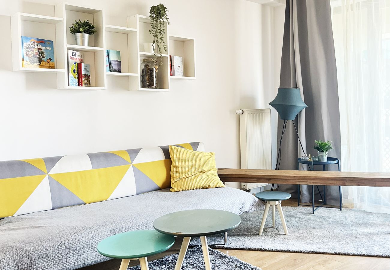 Apartment in Kraków - Premium Apartment with Balcony & AC | Zabłocie, Przemysłowa