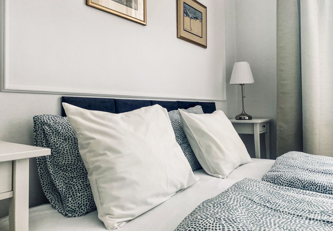 Apartament w Kraków - Apartament z dwoma sypialniami na Starym Mieście, Siemiradzkiego 