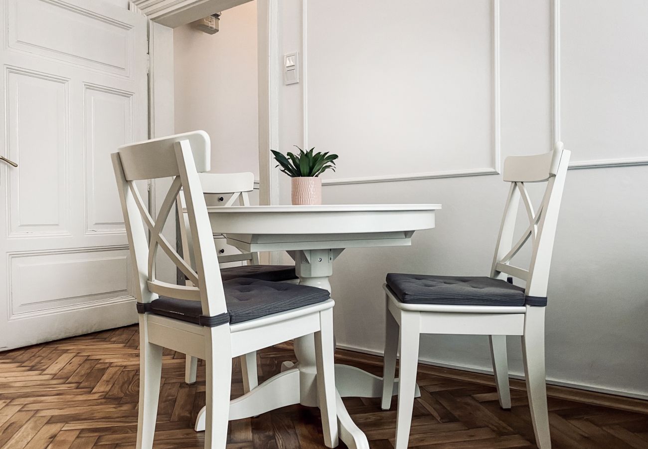 Apartament w Kraków - Apartament z dwoma sypialniami na Starym Mieście, Siemiradzkiego 