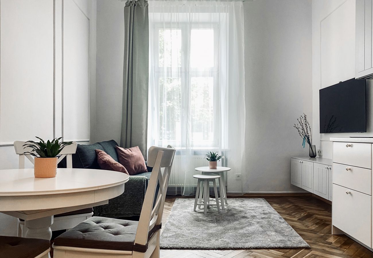 Apartament w Kraków - Apartament z dwoma sypialniami na Starym Mieście, Siemiradzkiego 