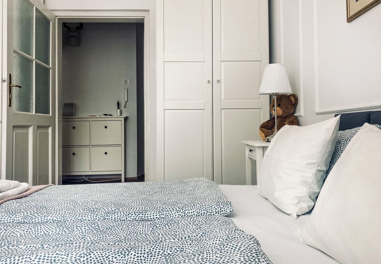 Apartament w Kraków - Apartament z dwoma sypialniami na Starym Mieście, Siemiradzkiego 