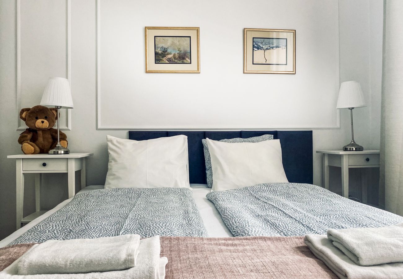 Apartament w Kraków - Apartament z dwoma sypialniami na Starym Mieście, Siemiradzkiego 