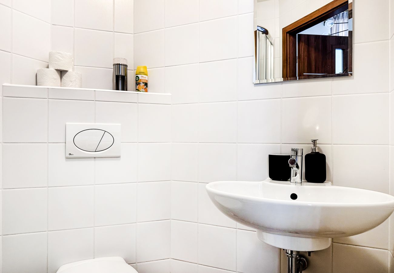 Apartament w Kraków - Apartament z 4 sypialniami dla 6 gości w centrum, Krowoderska
