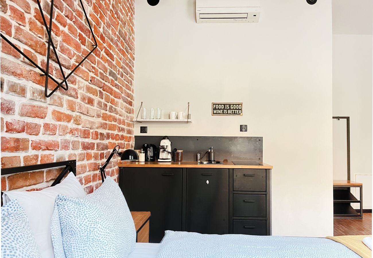Studio w Kraków - Apartament w świetnej lokalizacji dla par, Różana 11