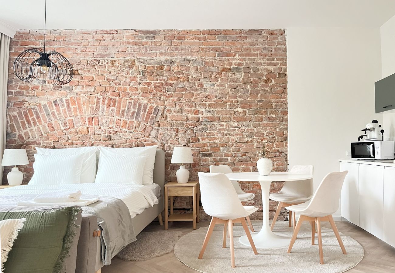 Studio w Kraków - Klimatyzowane Studio Premium dla par, Rynek Główny, Grodzka