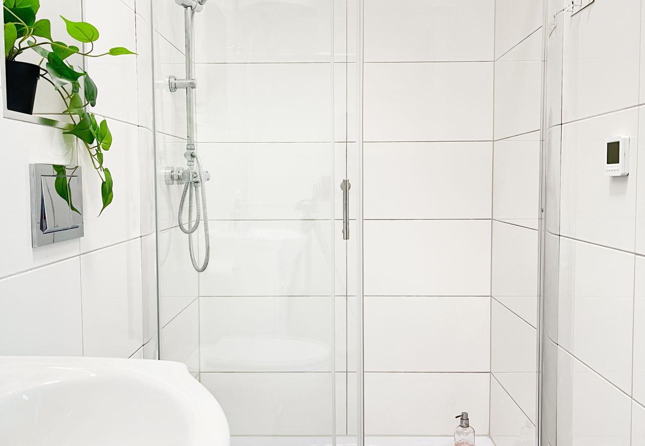 Apartament w Kraków - Duży Apartament 63m² dla rodziny 8 min od Rynku, Zyblikiewicza