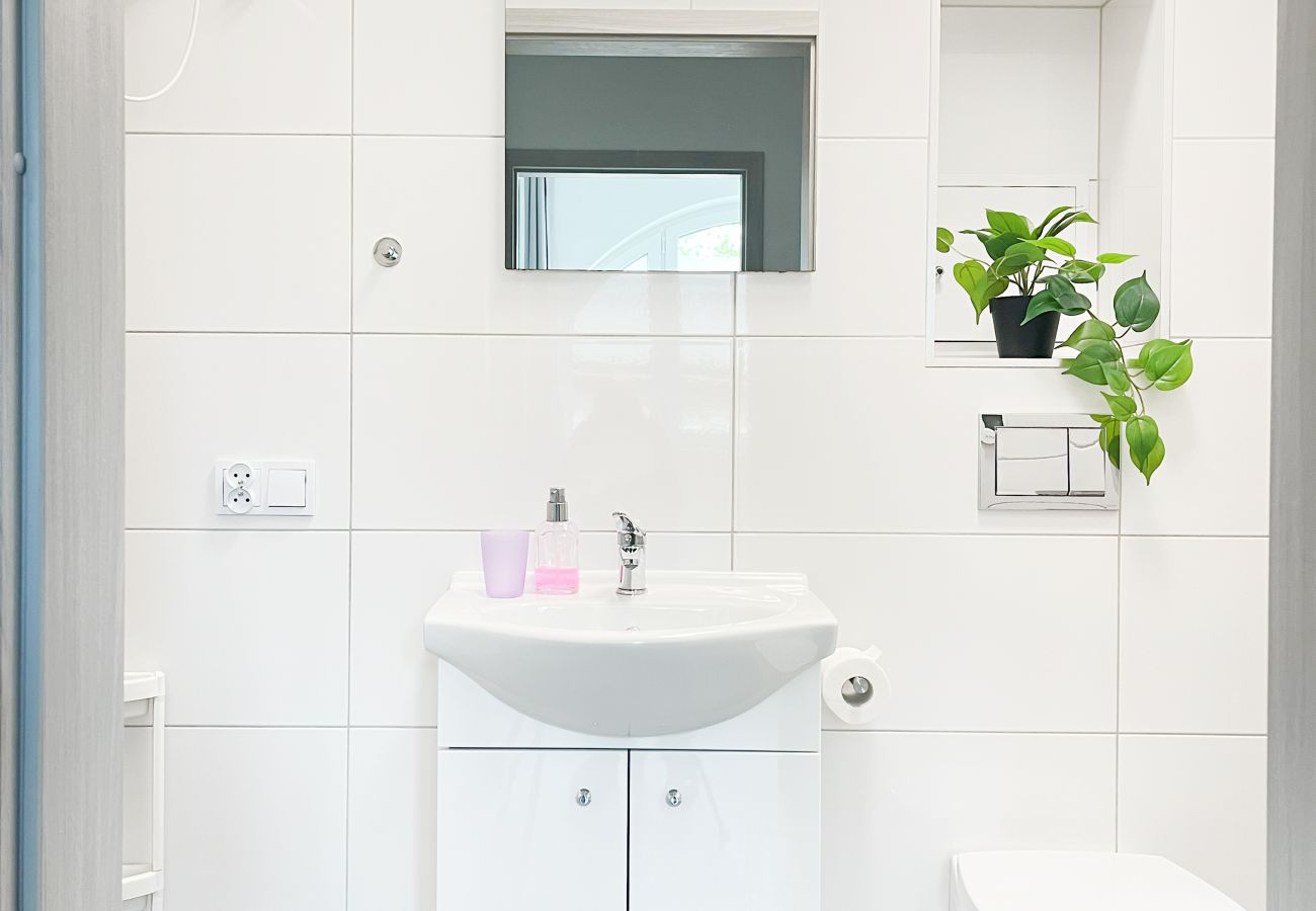 Apartament w Kraków - Duży Apartament 63m² dla rodziny 8 min od Rynku, Zyblikiewicza