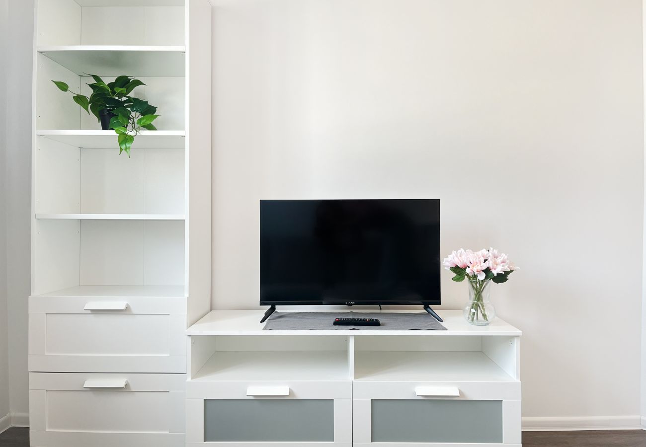 Apartament w Kraków - Duży Apartament 63m² dla rodziny 8 min od Rynku, Zyblikiewicza