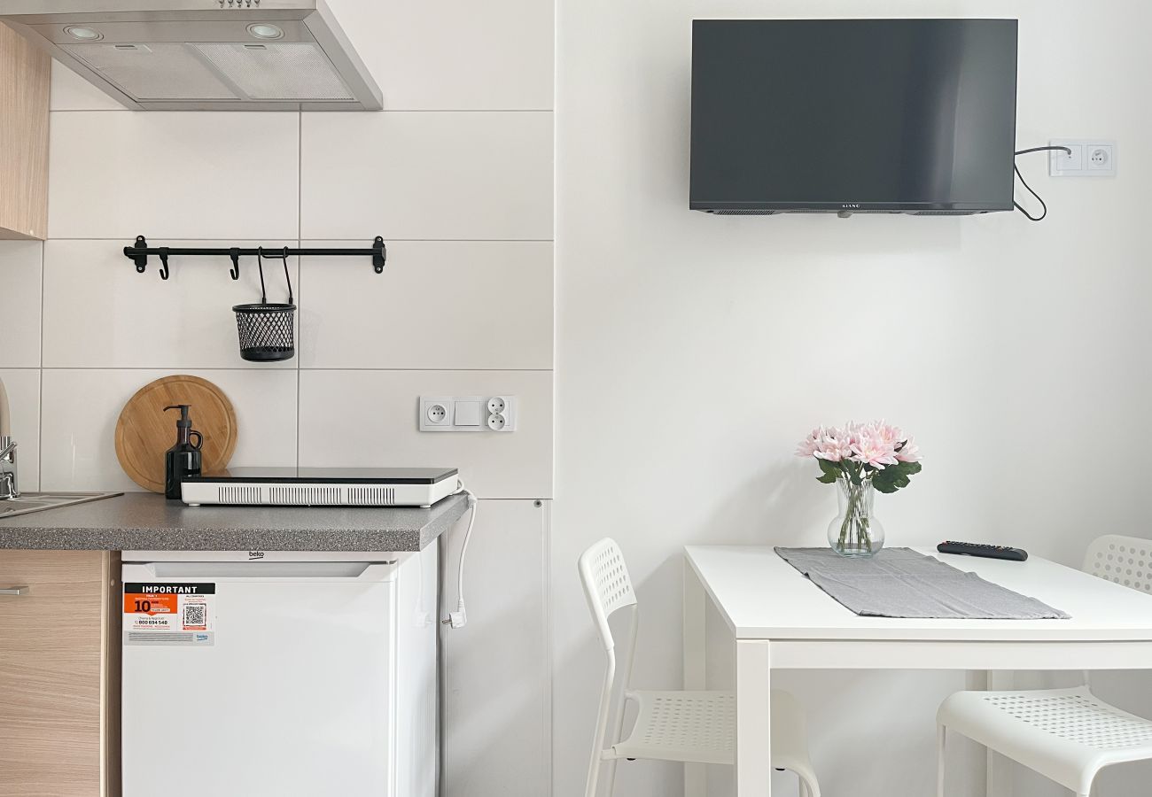 Apartament w Kraków - Duży Apartament 63m² dla rodziny 8 min od Rynku, Zyblikiewicza