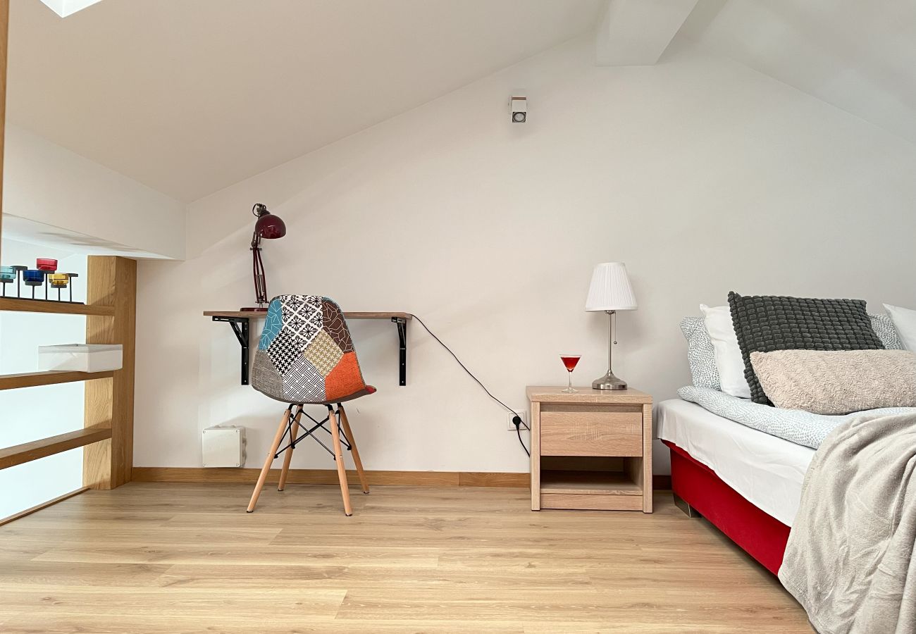 Apartament w Kraków - stachowicza czerNowoczesny Apartament obok Bulwarów Wiślanych, Stachowicza