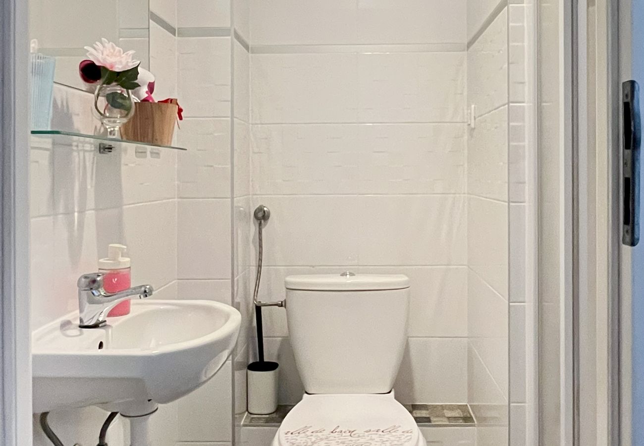 Apartament w Kraków - Studio dla 3 gości, 8 minut do Rynku Głównego, Zyblikiewicza