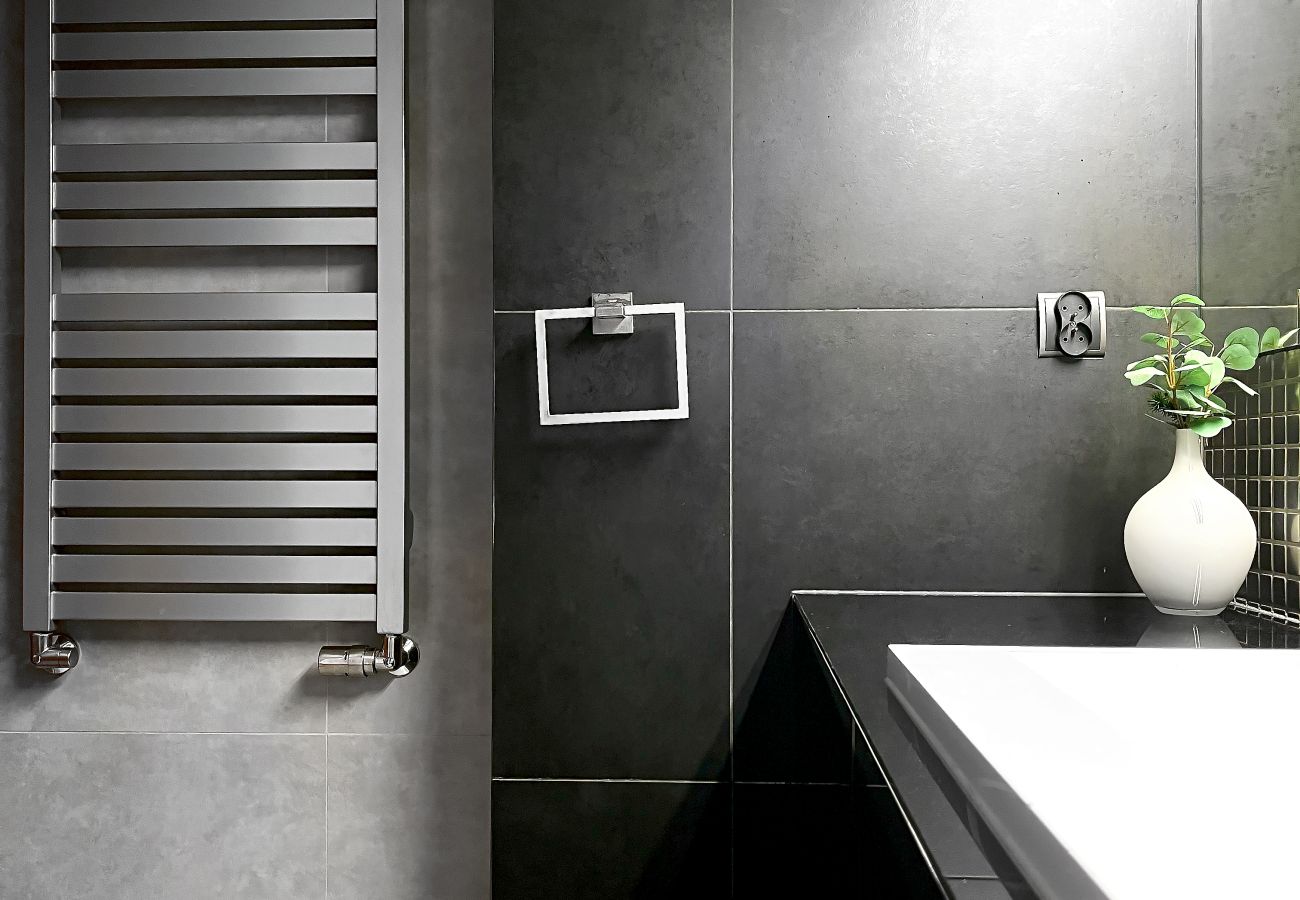 Apartament w Kraków - Apartament z klimatyzacją i parkingiem, Zakrzówek, Pychowicka