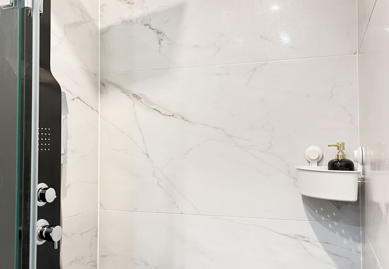 Apartament w Kraków - Uroczy Apartament dla 4 gości na Kazimierzu, Przemyska