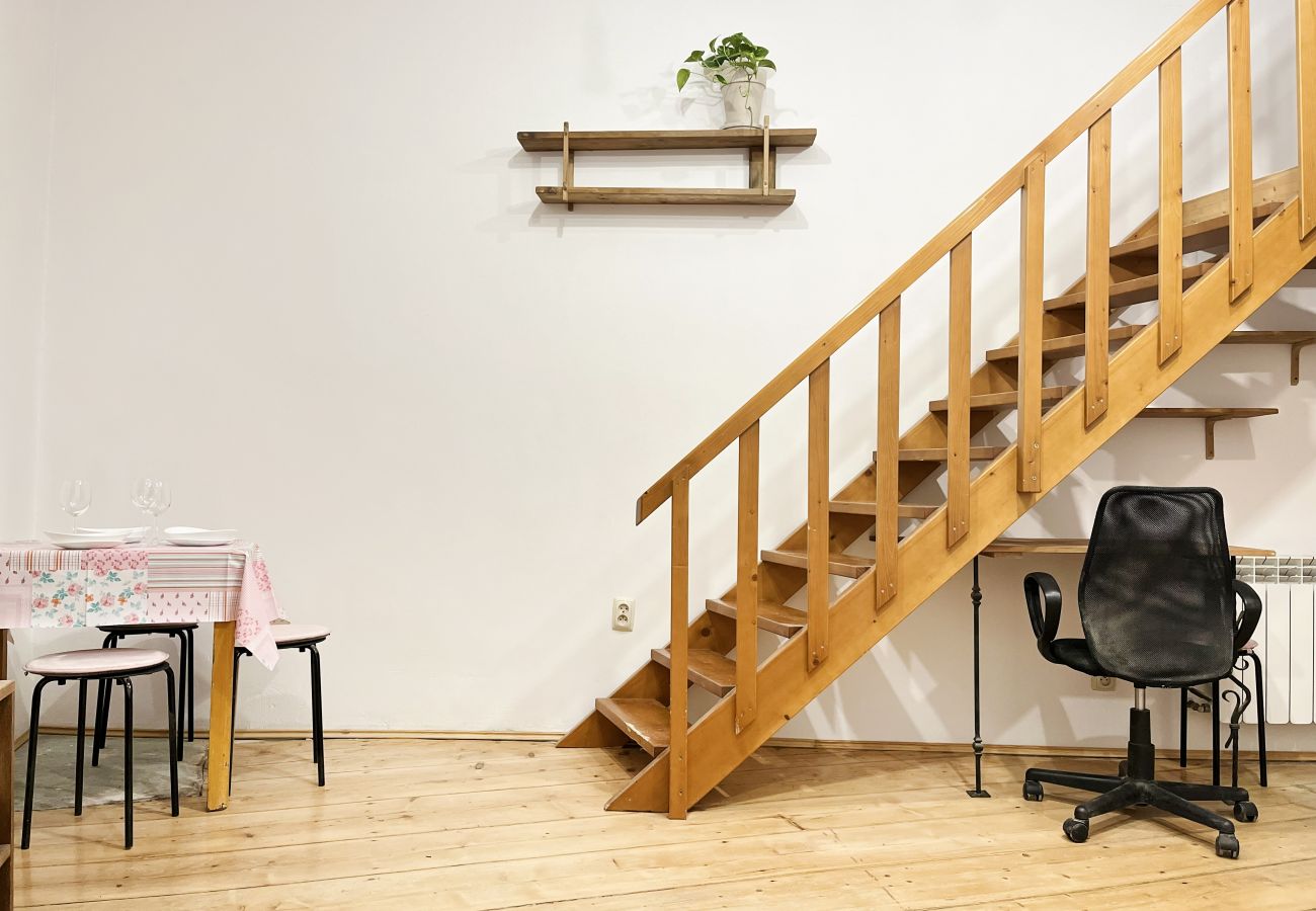 Studio w Kraków - Mieszkanie dla 4 gości na historycznym Podgórzu, Zamoyskiego 