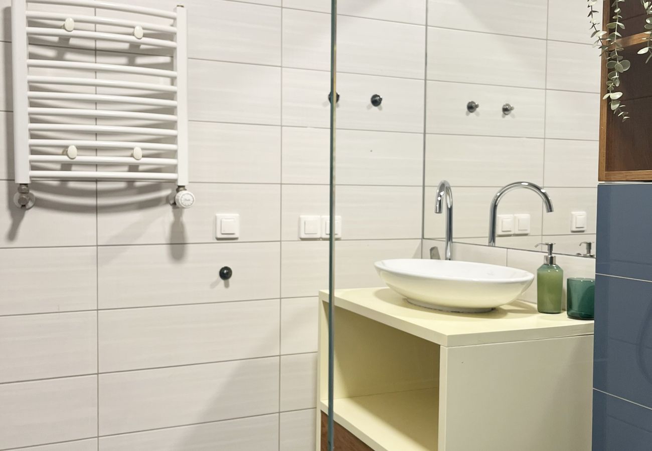 Apartament w Kraków - Apartament Premium z Balkonem i AC | Zabłocie, Przemysłowa